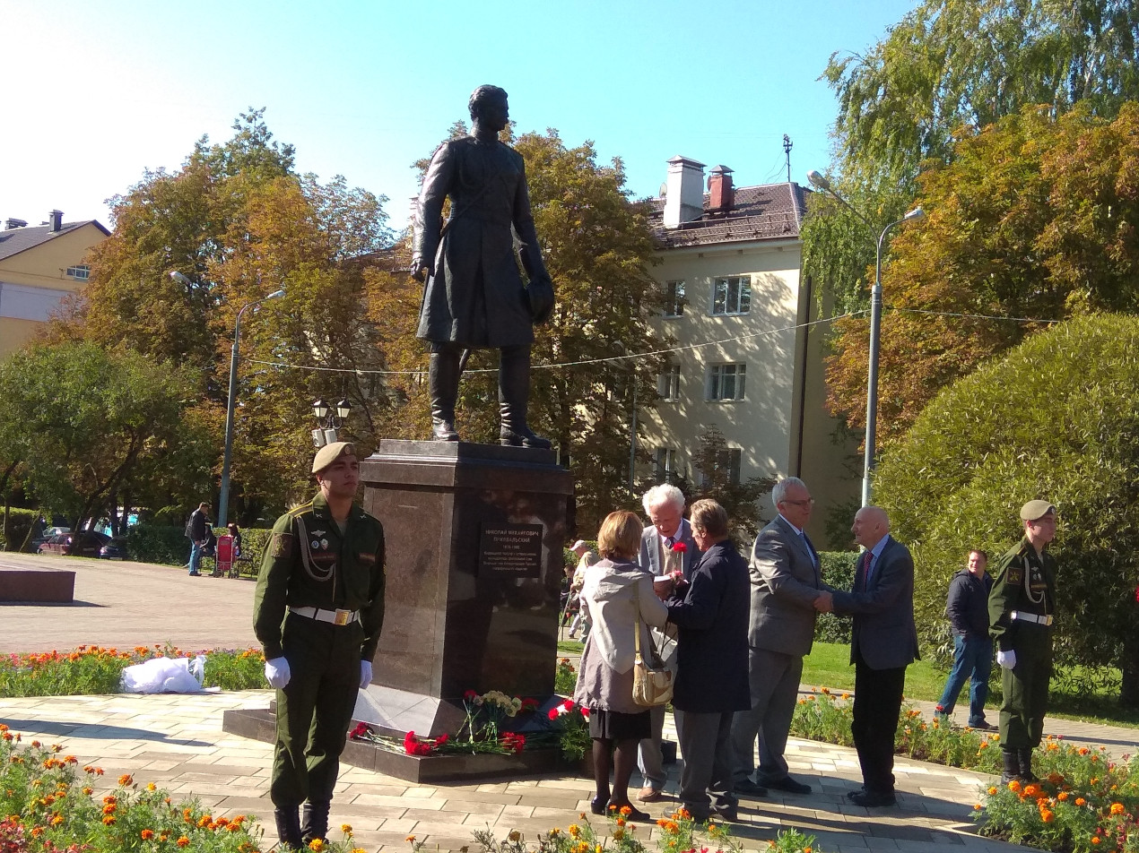 Памятник Николаю Пржевальскому в Смоленске. Фото: пресс-служба РГО