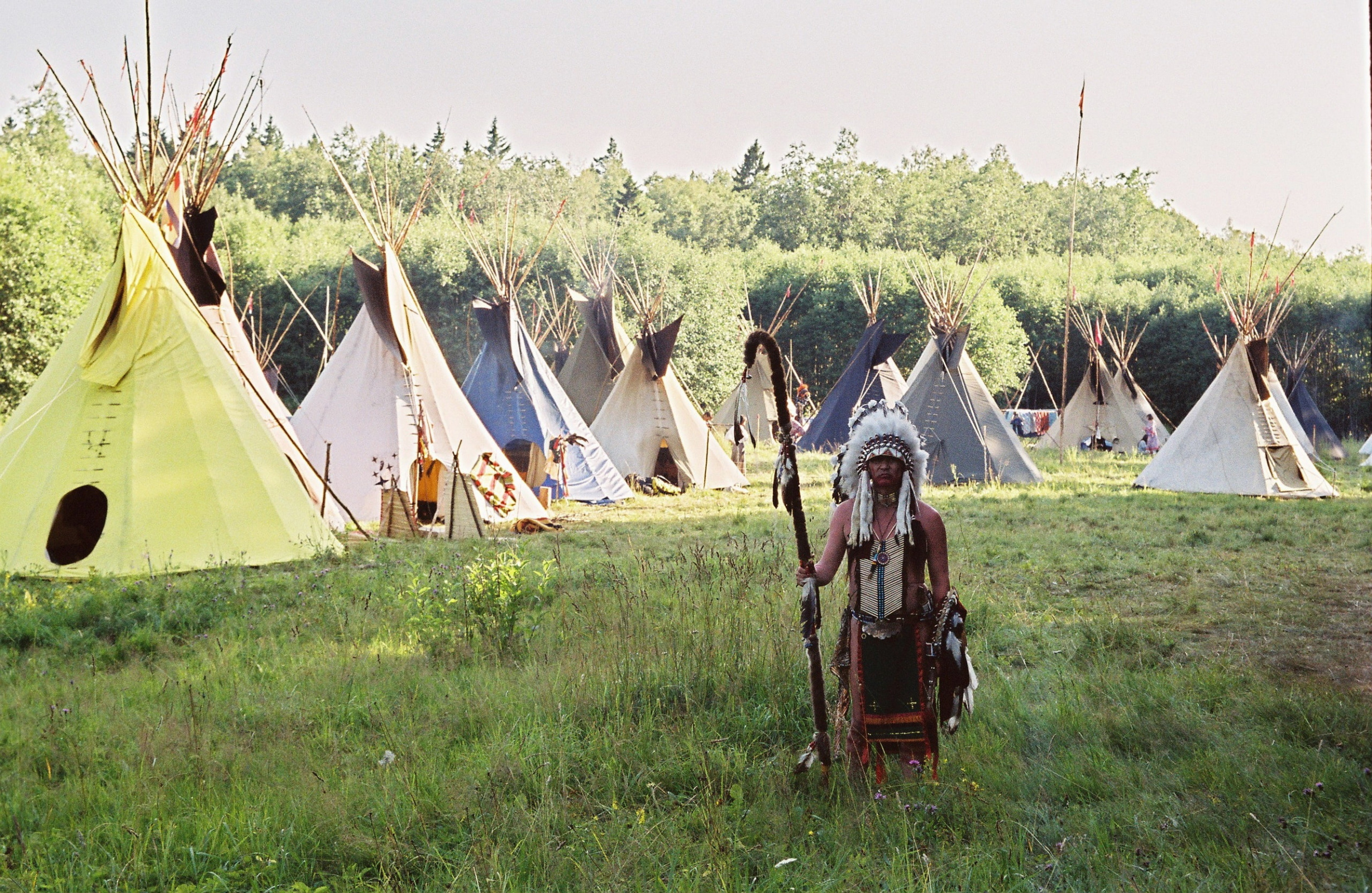 Деревня индейцев в парке 