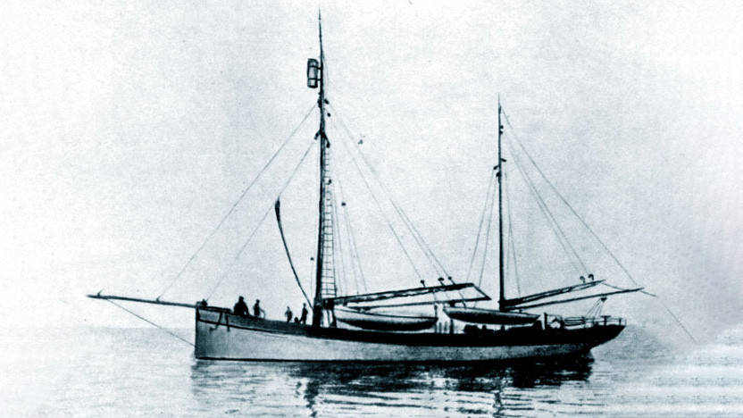 Парусно-моторный кеч 