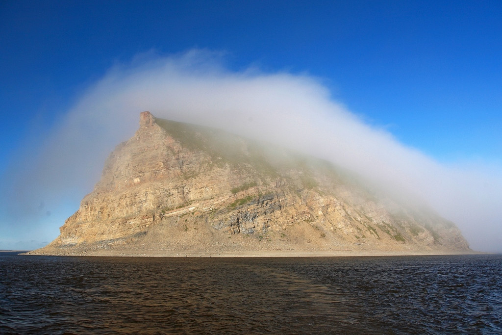 Остров Столб в дельте Лены – памятник природы Арктики. Фото: В. Горбатовский