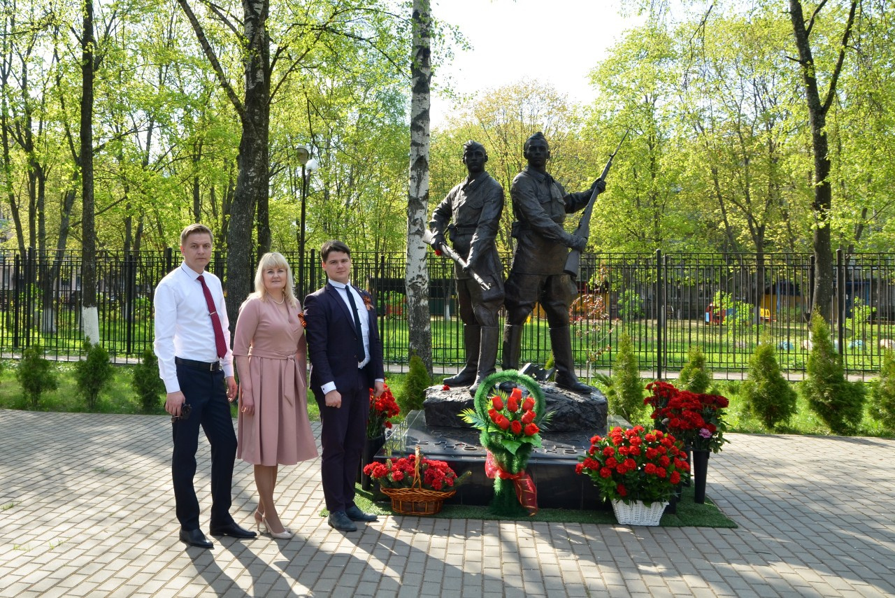 Памятник Подольским курсантам, г. Климовск. В музее гимназии имени Подольских курсантов. Фото со страницы Павла Красновида в вк