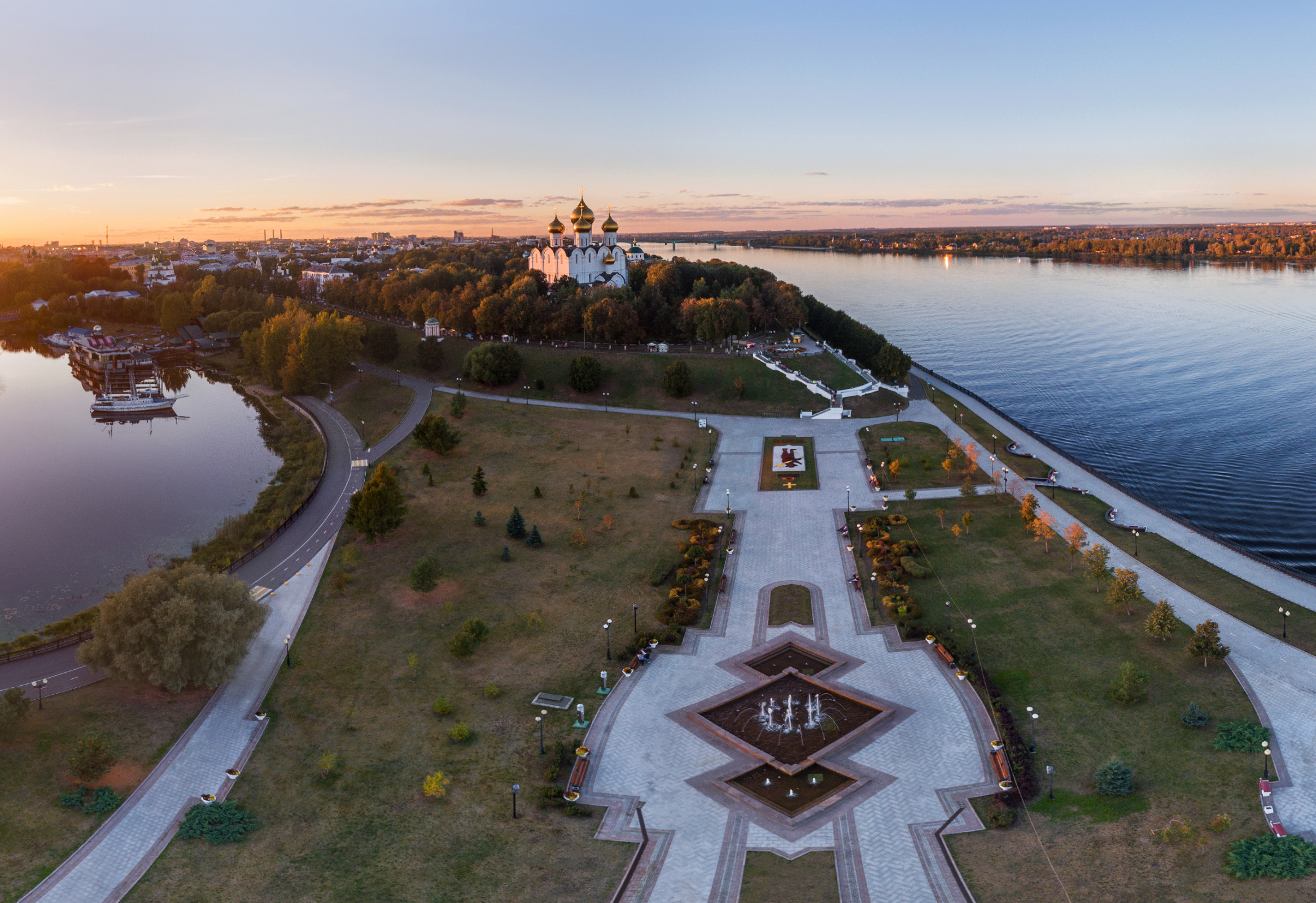 В Ярославле можно оценить градостроительную реформу XVIII века. Фото: Василий Осипов