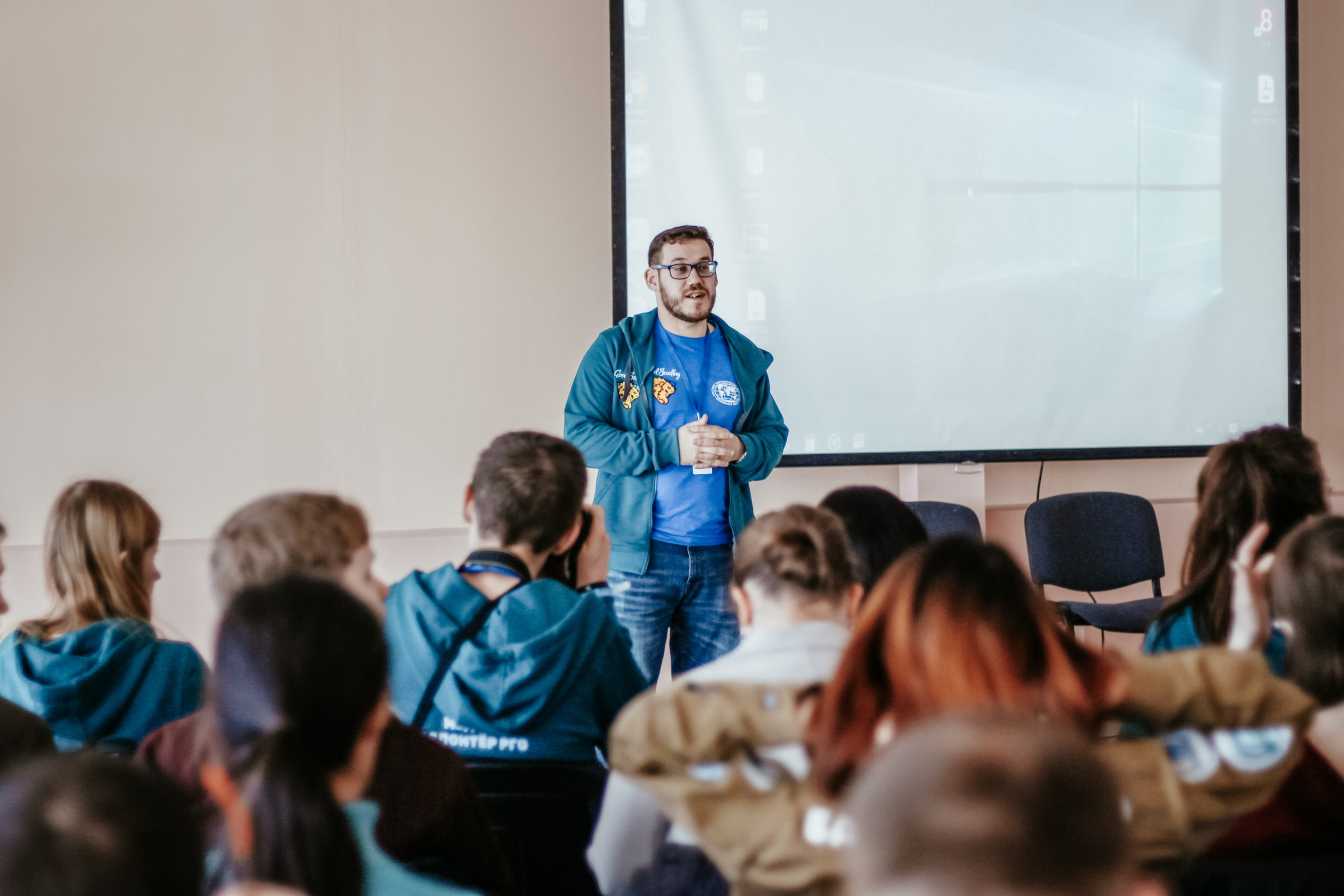 Руководитель Волонтёрской школы, директор АНО 