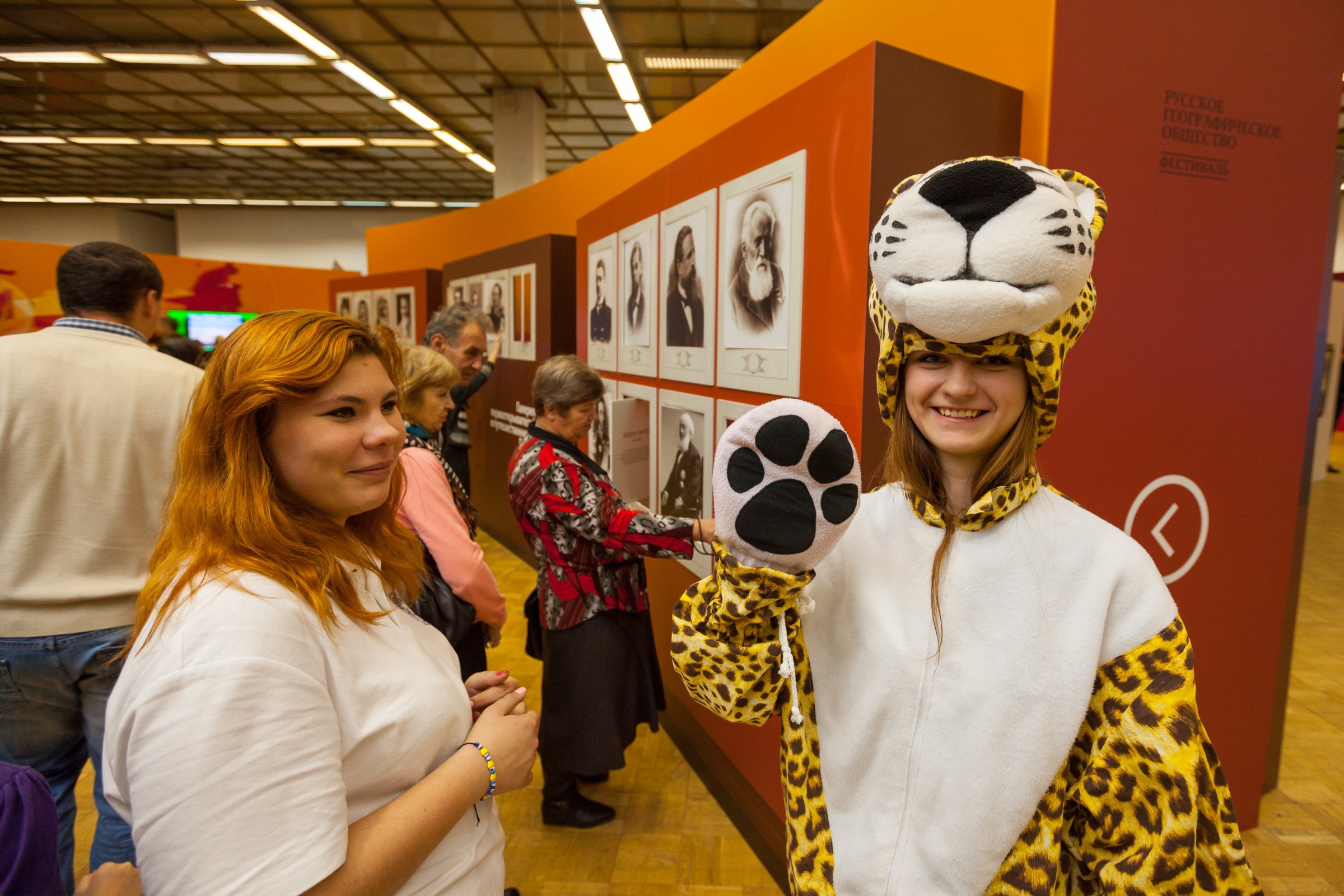 Волонтёры активно привлекали внимание гостей к проблеме сохранения дальневосточных леопардов
