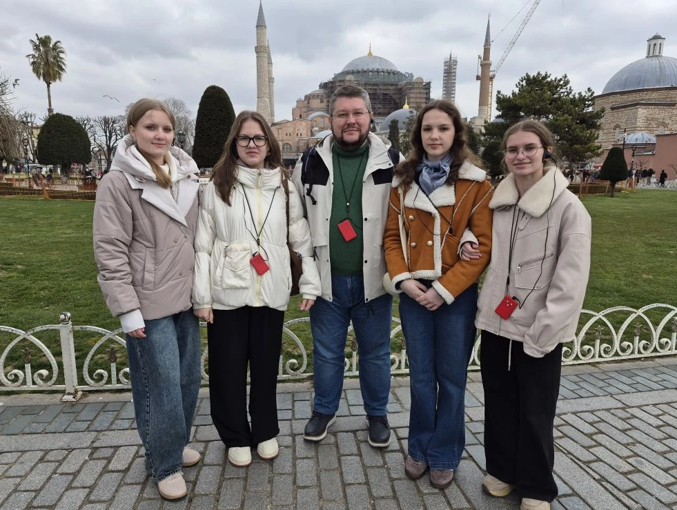 On a guided tour in Istanbul. Photo: Krasnodar Regional Branch of the RGS