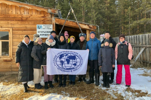 Participants of the Geographical Dictation at the taiga ranger station. Photo: Republic of Buryatia Branch of the Russian Geographical Society