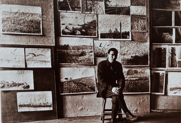 Формозов и его работы в Дарвиновском музее. 1920-е гг. Фото: http://letopis.msu.ru/peoples/7603