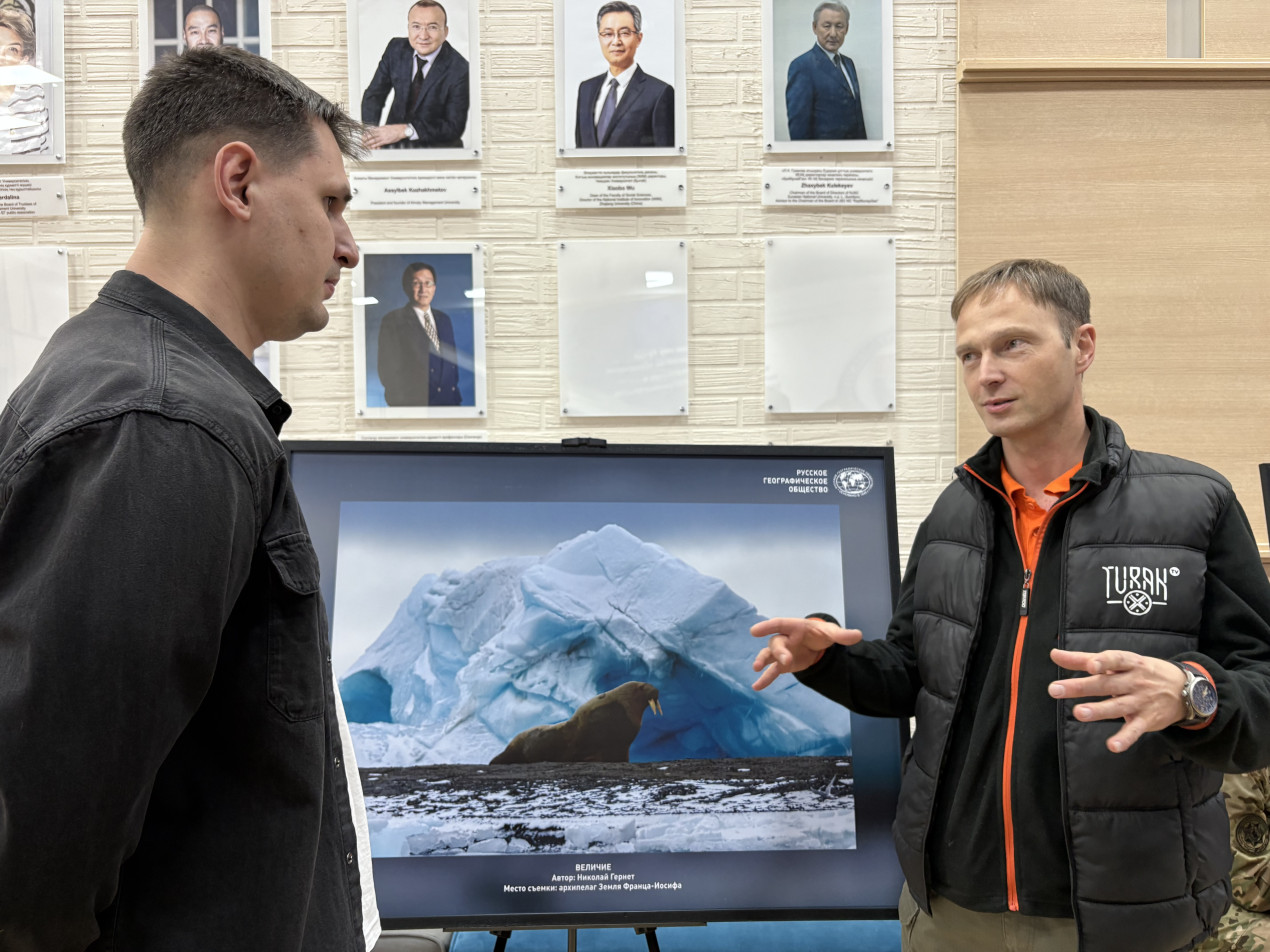 Выставка конкурса РГО «Самая красивая страна» на фестивале «Образ жизни — экспедиция». Фото: Светлана Воробьева