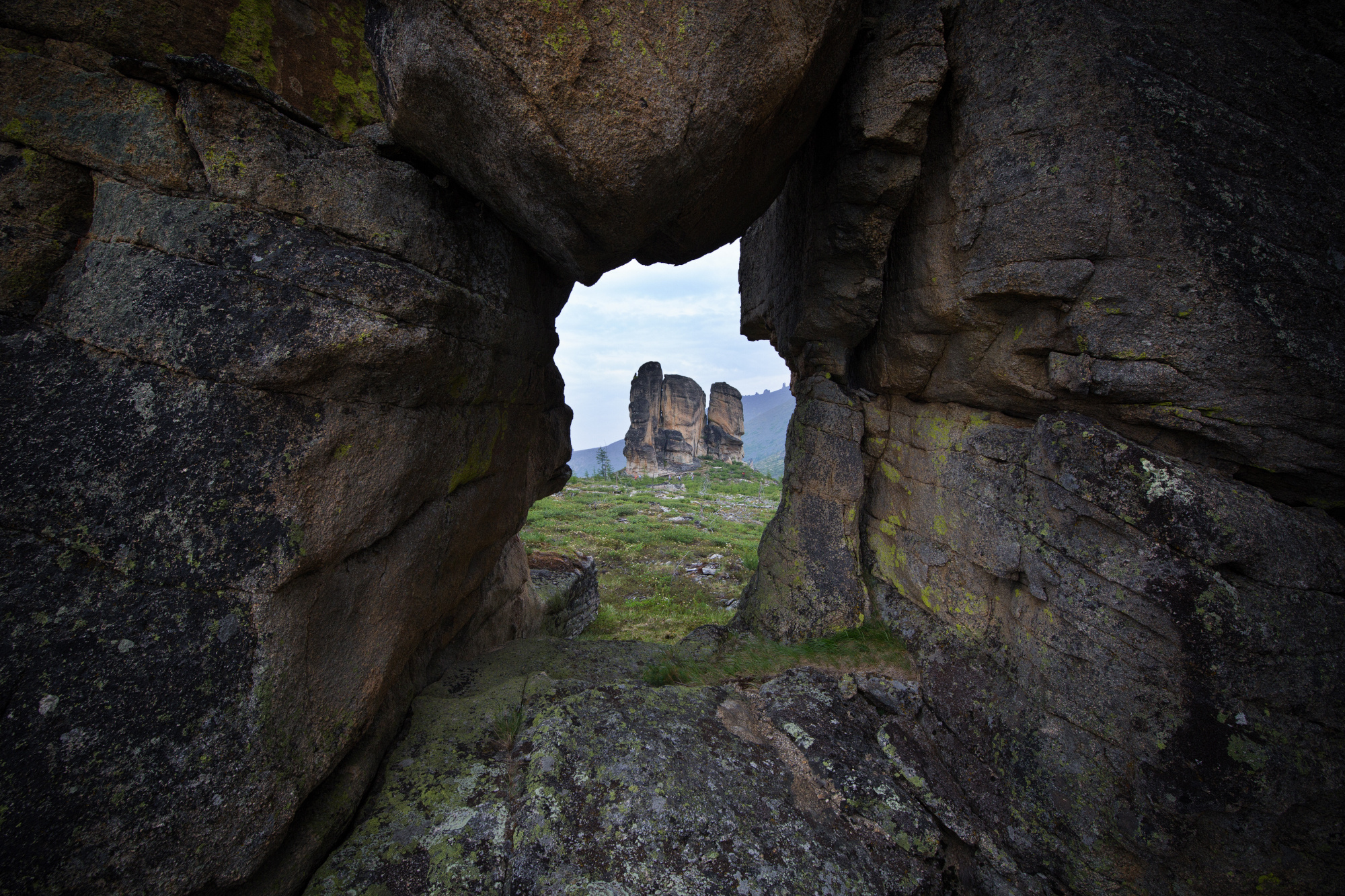 Кисиляхи — таинственные скалы мистической земли. Фото: Павел Глушков, участник фотоконкурса РГО 