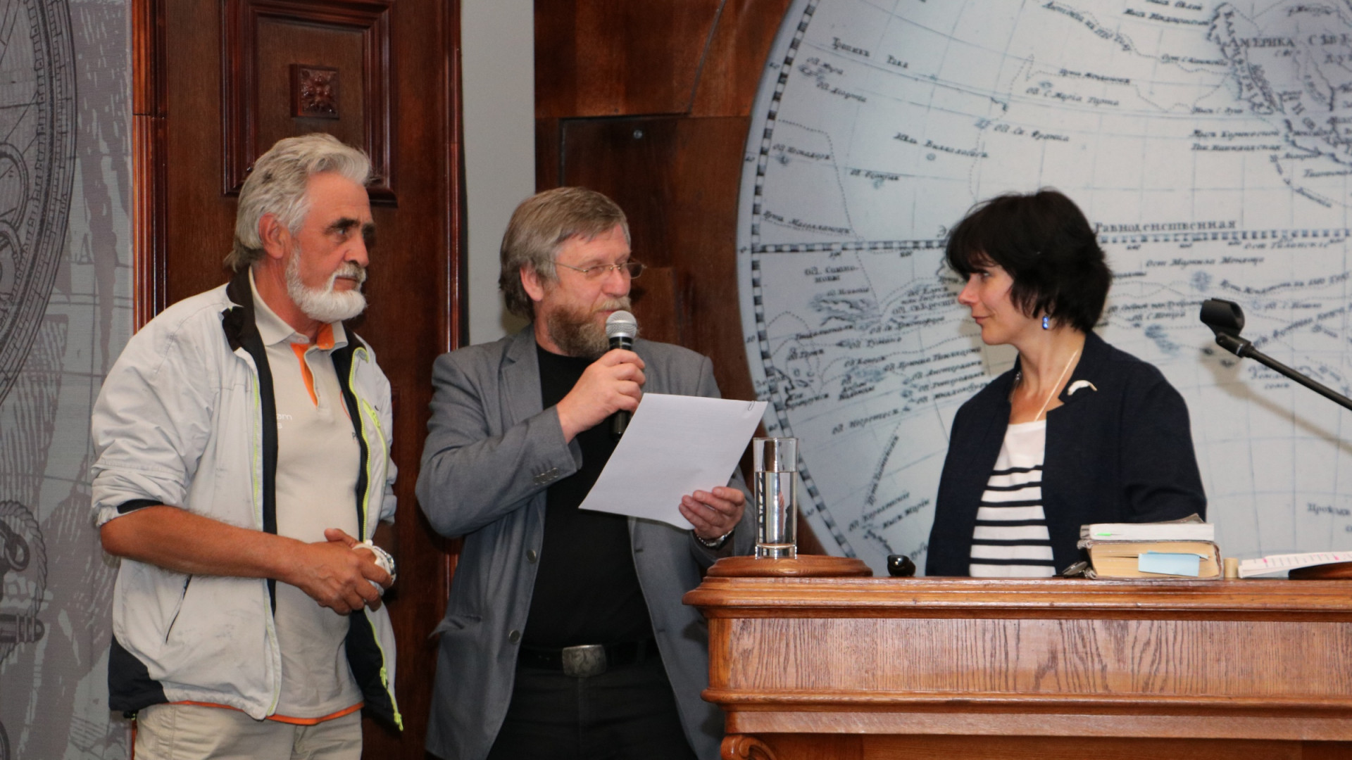 Victor Boyarsky is giving an expedition task to captain of the vessel Boris Khryashchev and supervisor Maria Gavrilo. Photo by: Tatiana Nikolaeva
