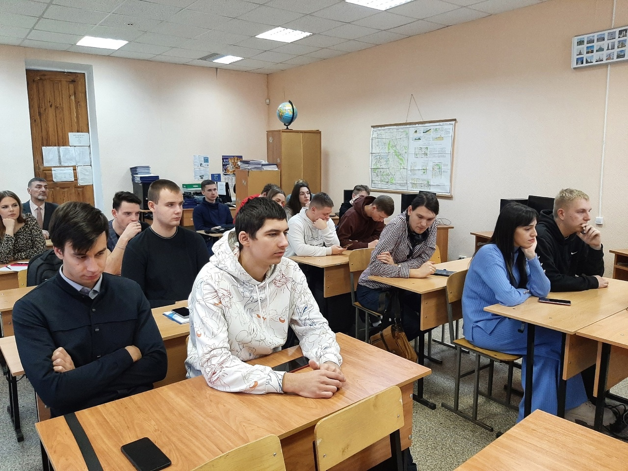Студенты на встрече. Фото: Игорь Гонеев