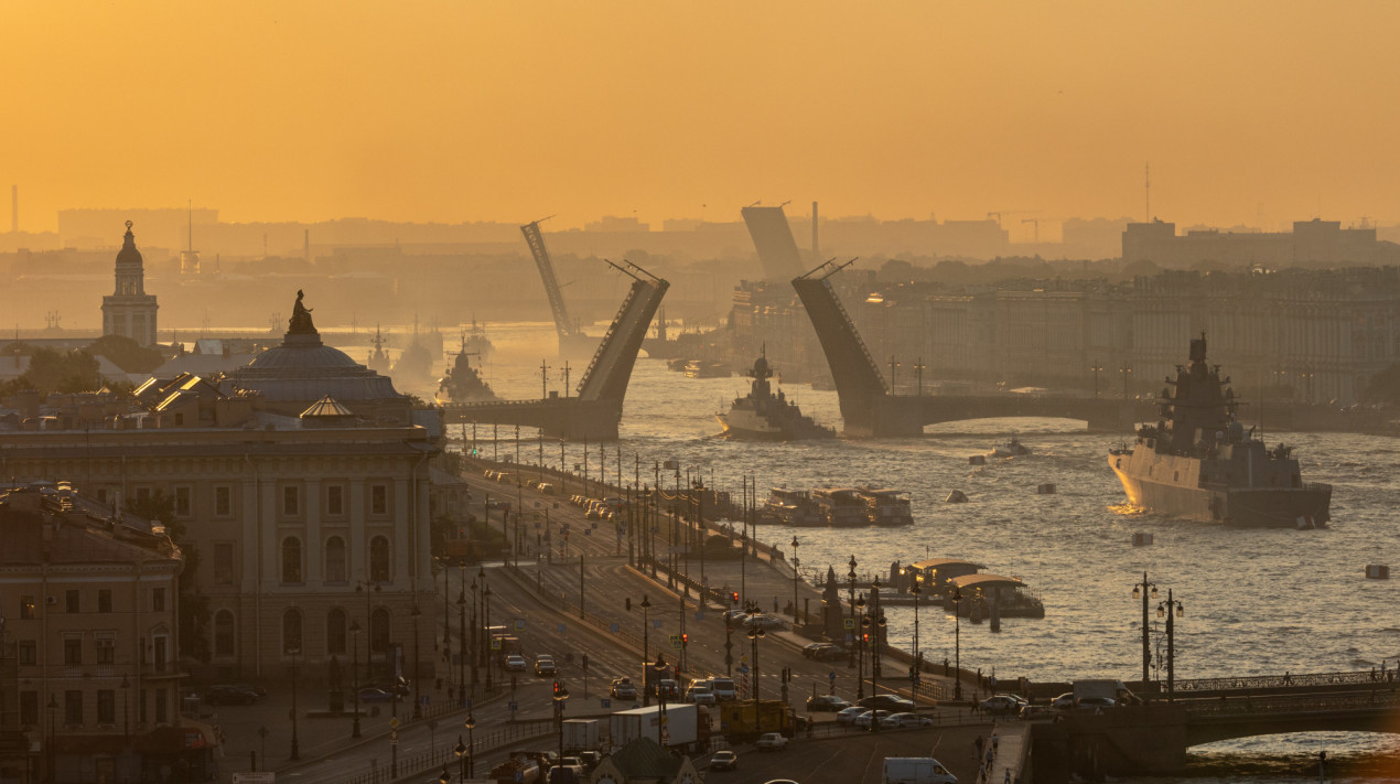Репетиция Главного военно-морского парада ко Дню Военно-морского флота. Фото: участник фотоконкурса РГО «Самая красивая страна» Дмитрий Фуфаев 