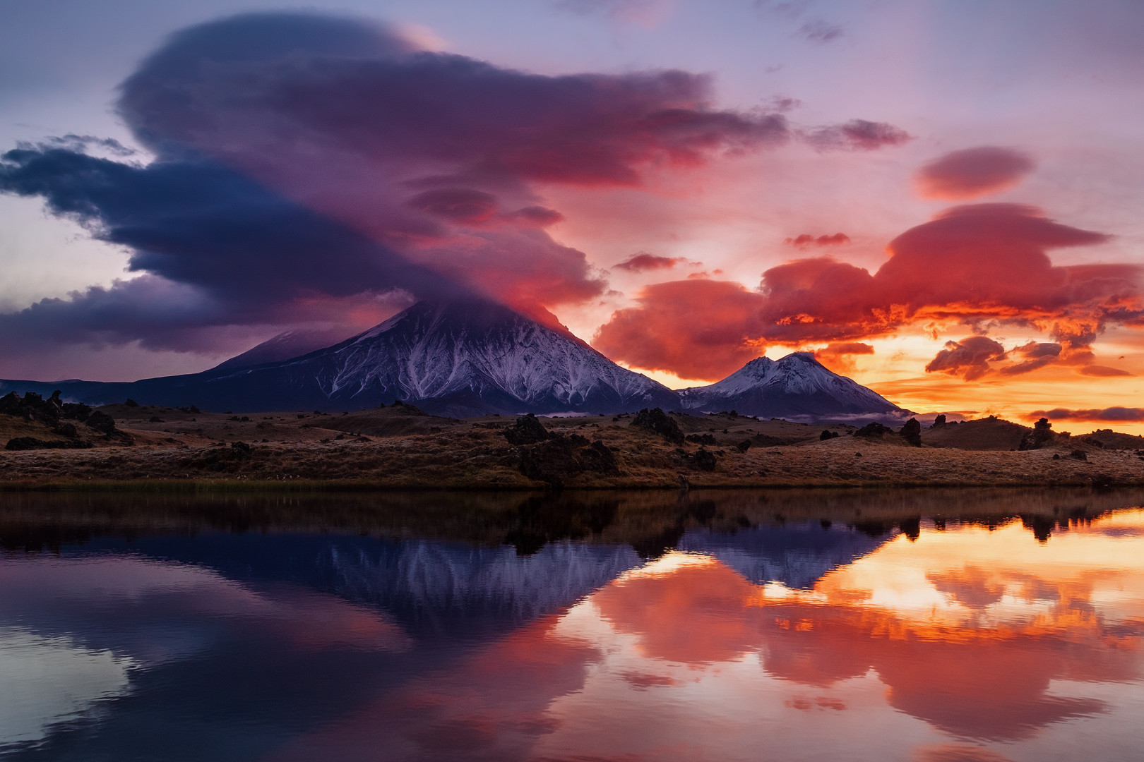 The fiery breath of Kamchatka. Photo: Igor Sklyarov, participant of the RGS's contest "The Most Beautiful Country"