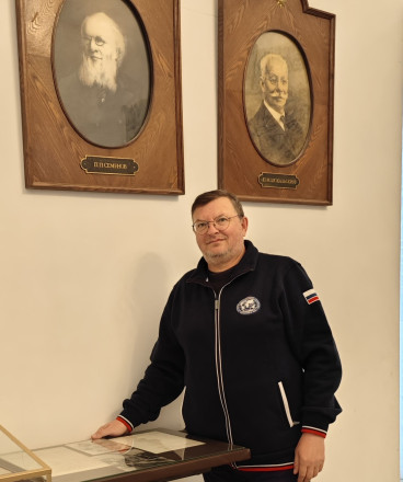 Александр Богданов