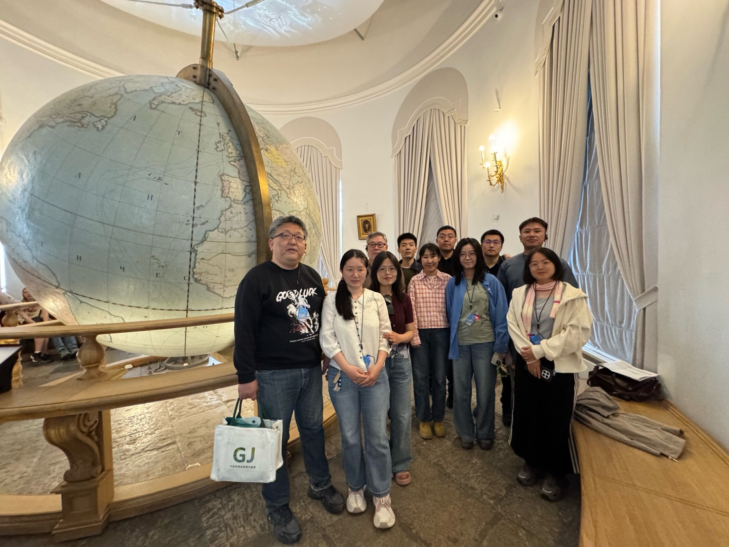 At the “Gottorp Globe” exhibition in the Kunstkamera. Photo: RGS press service
