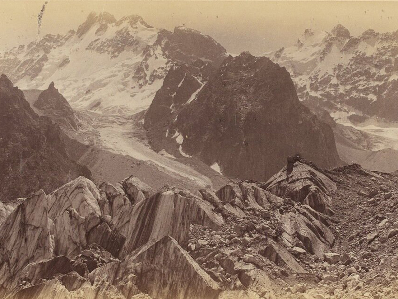 Мижирги, ледник Кавказа, запечатлённый в 1884 году Морицом Деши