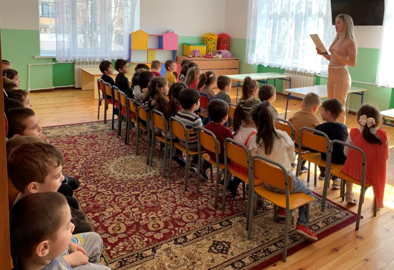 Дети на экологическом уроке. Фото предоставлено Дагестанским заповедником