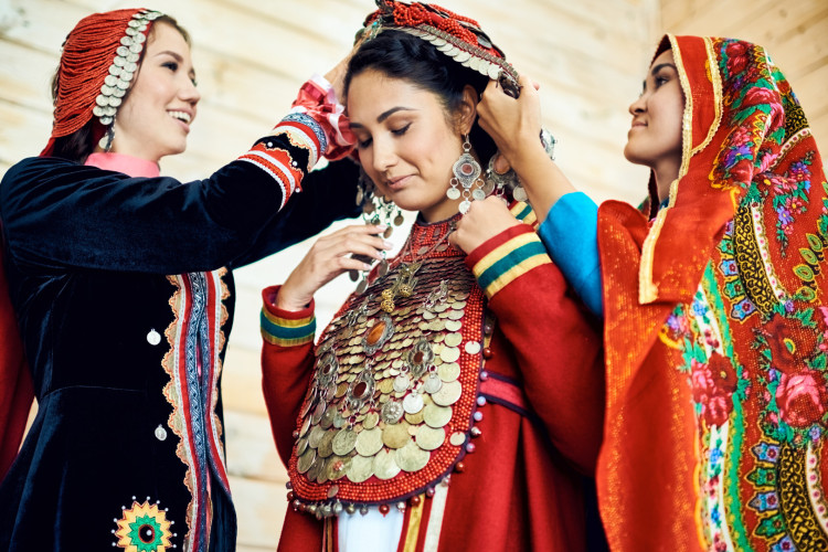 How Photographs on the Streets of Vienna Set the Fashion for Russian Culture