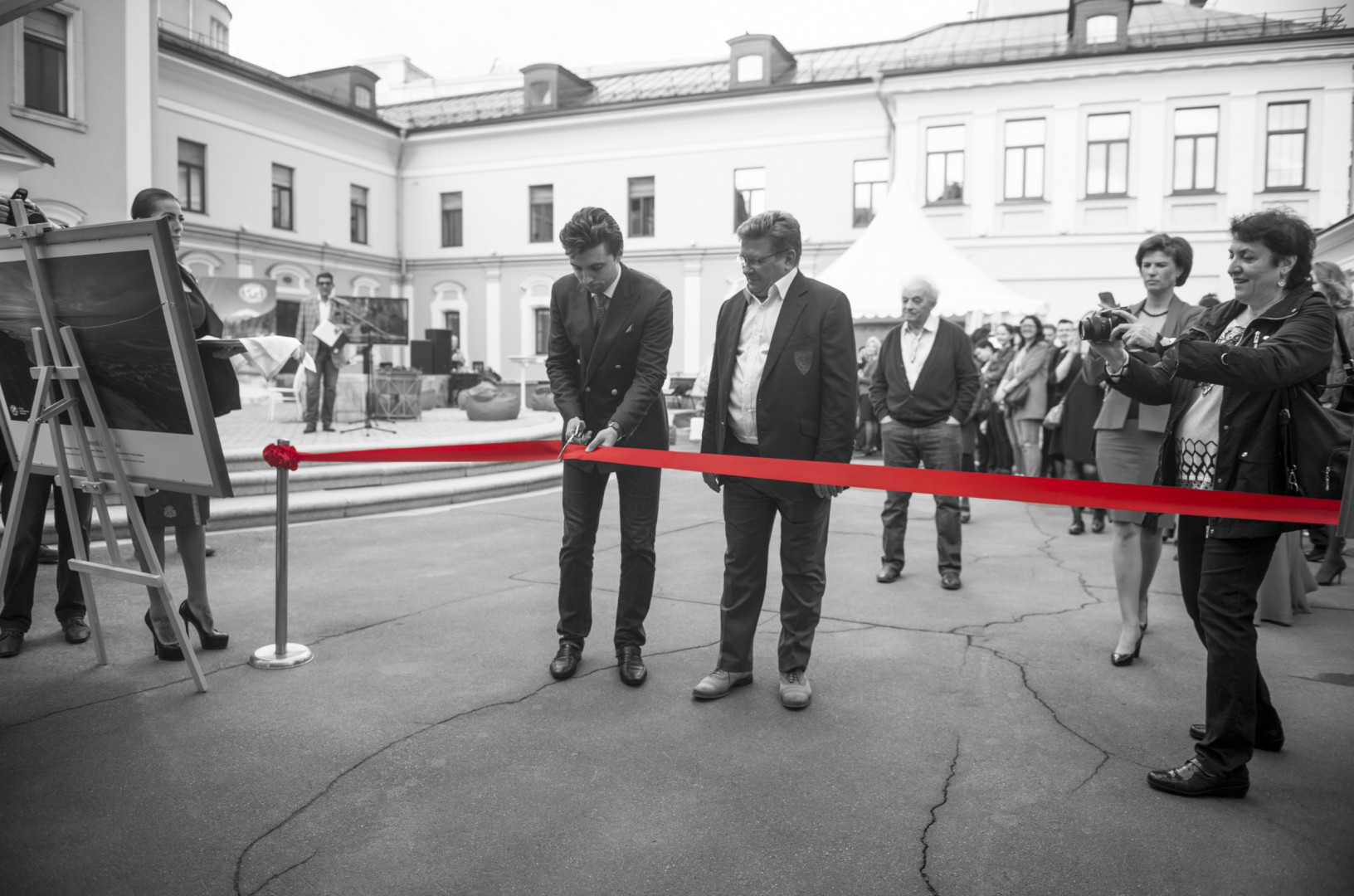 В Московском доме национальностей открылась фотовыставка Русского географического общества