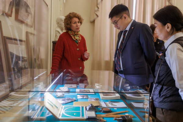 Лекция "Благородный 79-й: свойства, месторождения"