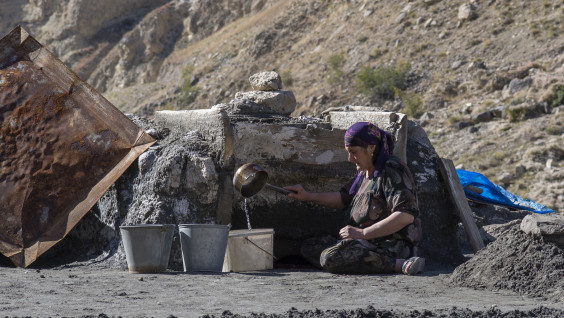Тайны древнего ремесла: как вручную добывают соль в горах Дагестана