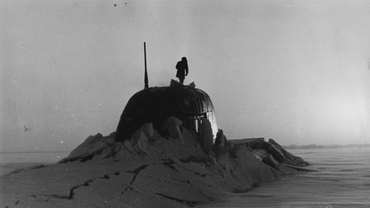 Использование подводных лодок позволило гидрографам Северного флота попасть в ранее недоступные для исследований районы Арктики. Фото из архива Северной гидрографической экспедиции
