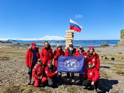 Fedor Konyukhov Started Working at the World's First One-Person Antarctic Station