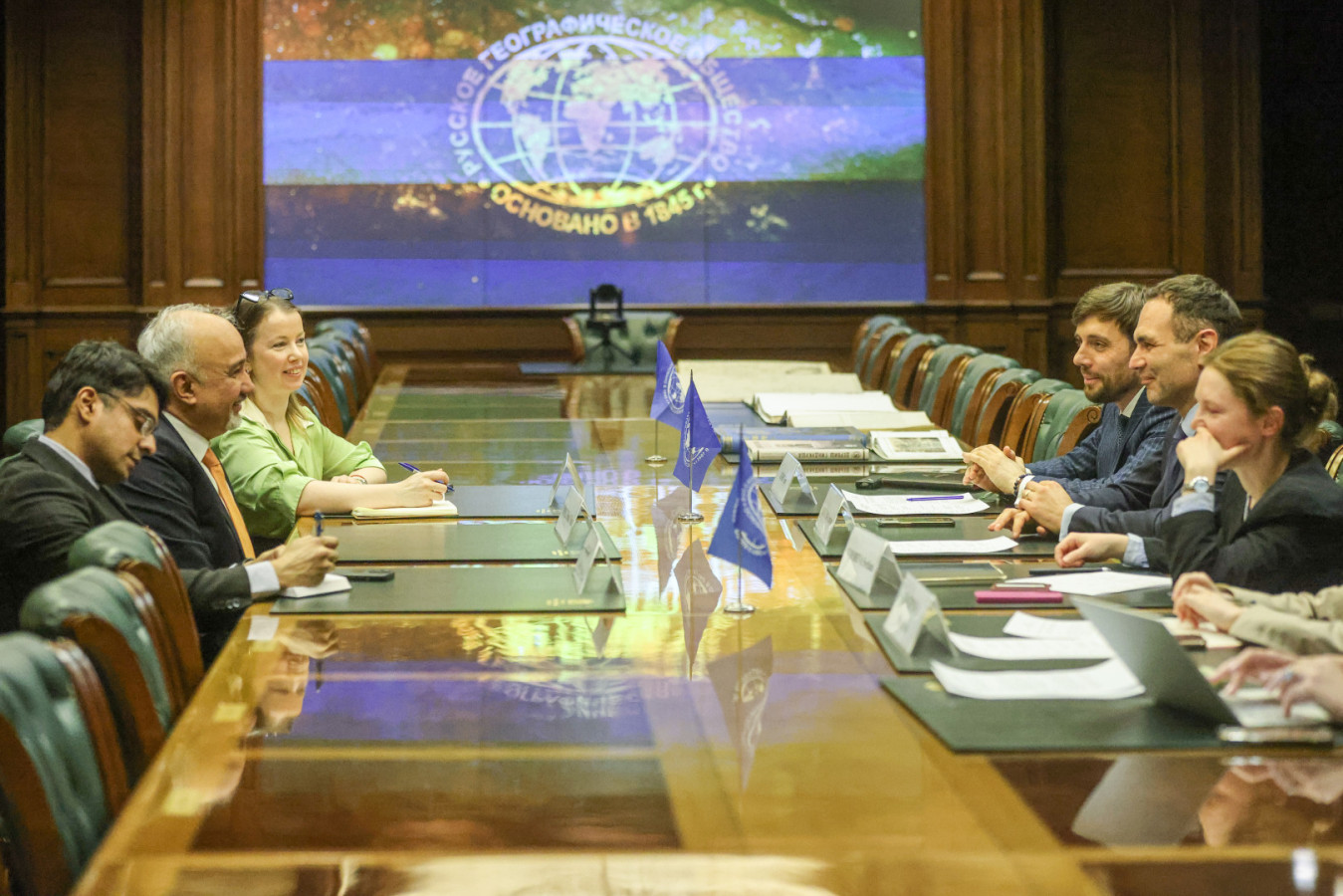 
Participants of the meeting at the Headquarters of the Russian Geographical Society in Moscow. Photo: Evgeny Messman