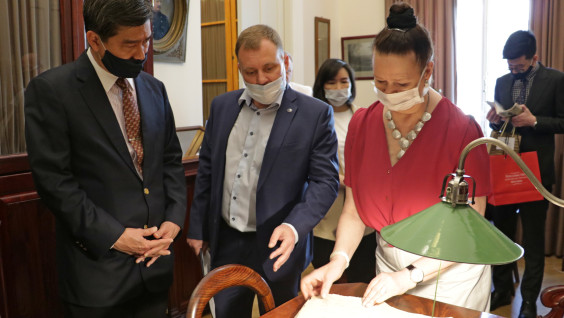 Посол Королевства Таиланд в России посетил Штаб-квартиру РГО в Петербурге