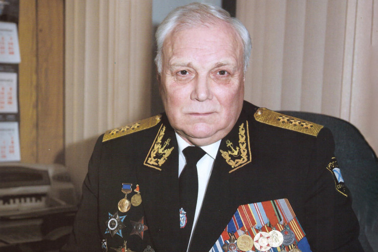 «Вы гидрограф, картограф, подводник и географов наших глава»: 80 лет со дня рождения Анатолия Комарицына
