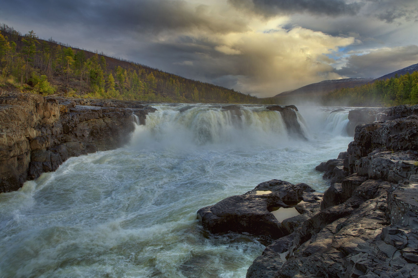 Большой Курейский водопад. Фото: Сергей Карпухин, участник конкурса РГО 
