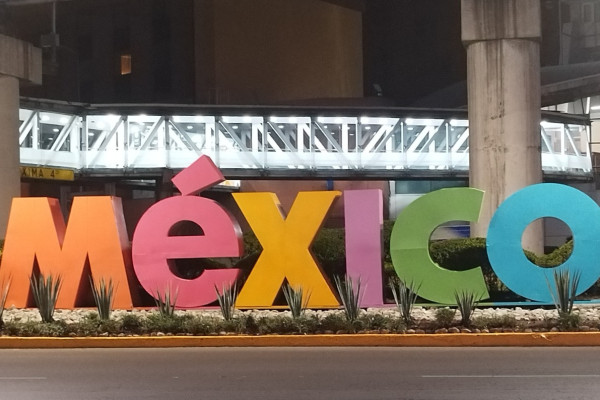 «Город богов» Теотиуакан и тени большого Мехико