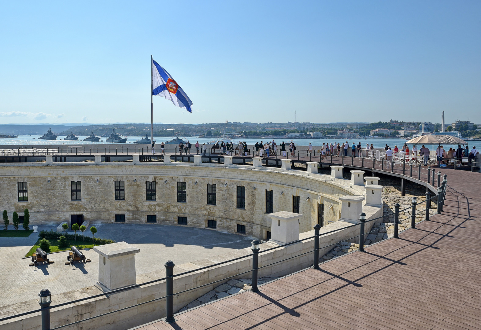 Военно-морской парад в Севастополе