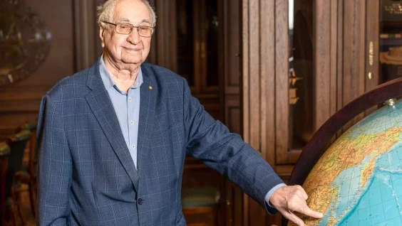 «В горах мое сердце, а сам я внизу»: пути и вершины Юрия Баденкова