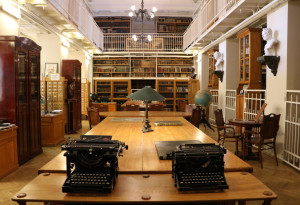 Экскурсия по исторической Штаб-квартире РГО в Санкт-Петербурге