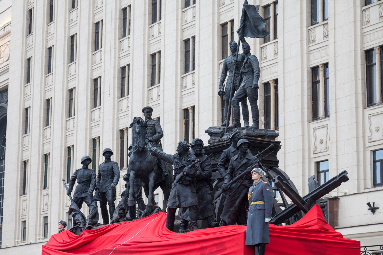 Открытие памятника героям Первой мировой и Великой Отечественной войн