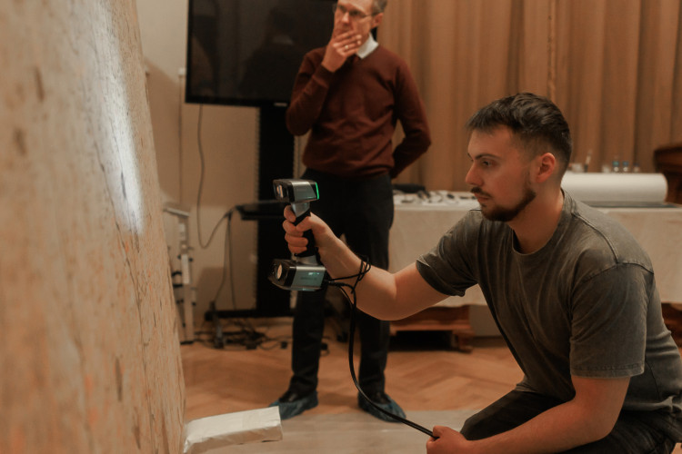 История спасения уникальной карты: РГО создало цифровую копию «Чертежа Сибири от границ китайских» 