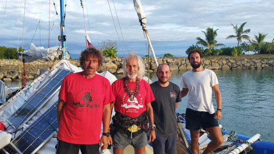 Кругосветка РГО достигла берегов Вануату в День географа