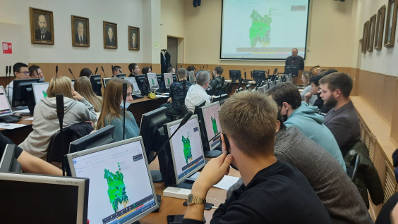 Научная школа в рамках грантового проекта РГО прошла в МИИГАиК