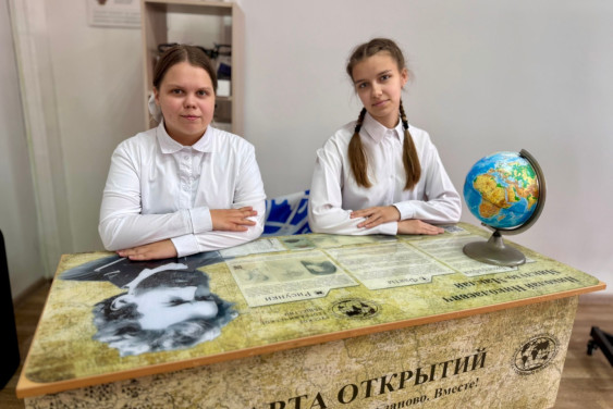 Две парты открытий Русского географического общества установлены в Новгородской области