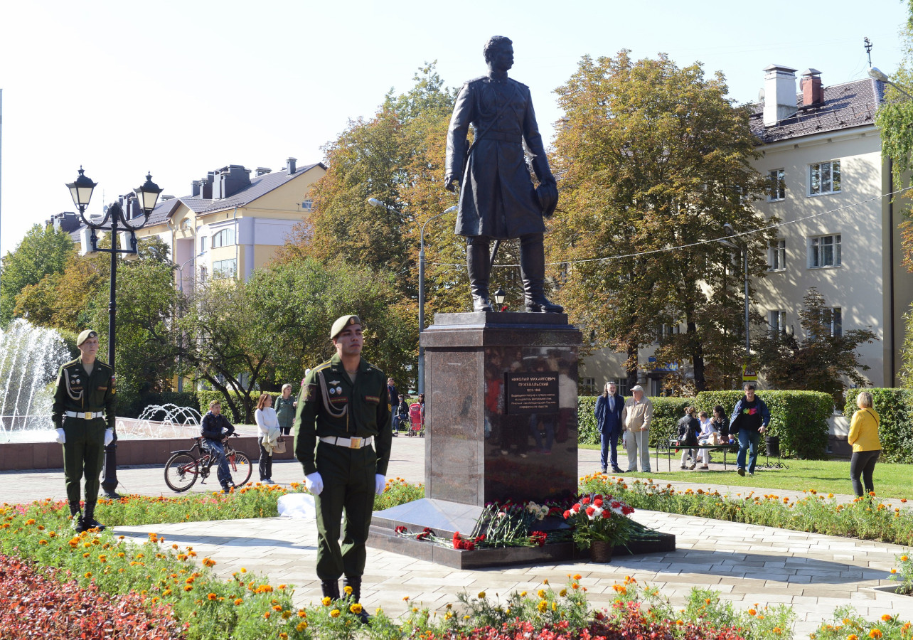 Памятник Н.М.Пржевальскому в Смоленске. Фото: Светлана Волосевич