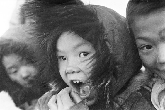 Уникальная архивная фотоколлекция о жизни нганасан вошла в новый этнографический альбом