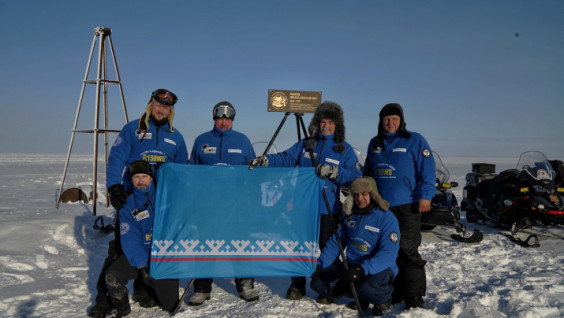 Три тысячи километров снега и льда: завершилась экспедиция "Легенды Арктики 2022"