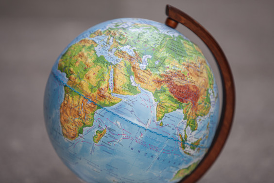 The Spanish Translation of the Russian Textbook "Political Geography" Has Been Published