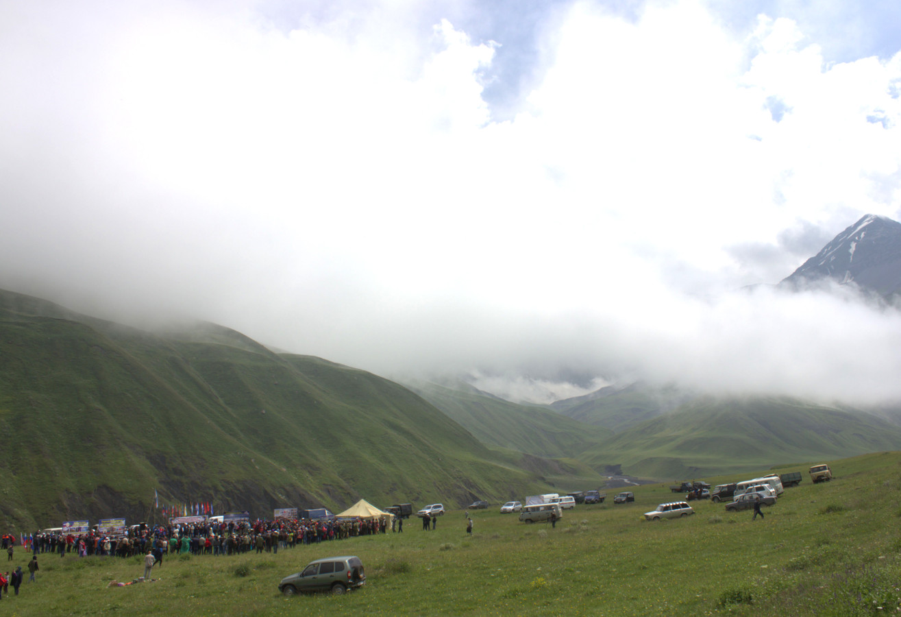 Тучи спускаются с гор. Фото предоставлено Дагестанским республиканским отделением РГО