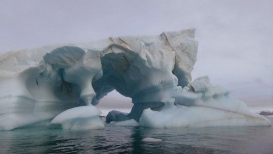 Time to Update the Maps: a Peninsula Melted in Franz Joseph Land