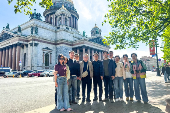 Young Chinese Geographers Got Acquainted with the Nature and Scientific Heritage of the North-West of Russia