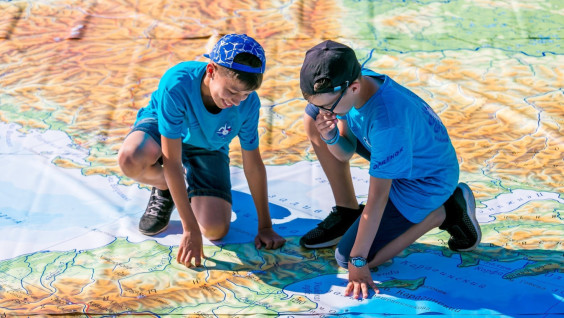 Приглашаем детей и подростков принять участие в профильных сменах «Мир открытий»