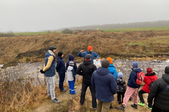 «Путешествовать в пространстве и во времени»: профессиональный геолог — об экспедициях для взрослых и детей