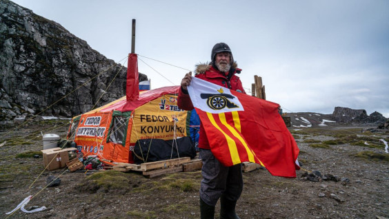 "Strange, Incomprehensible, and Disgusting to Me": Fedor Konyukhov is Outraged by Cigarette Butts in Antarctica